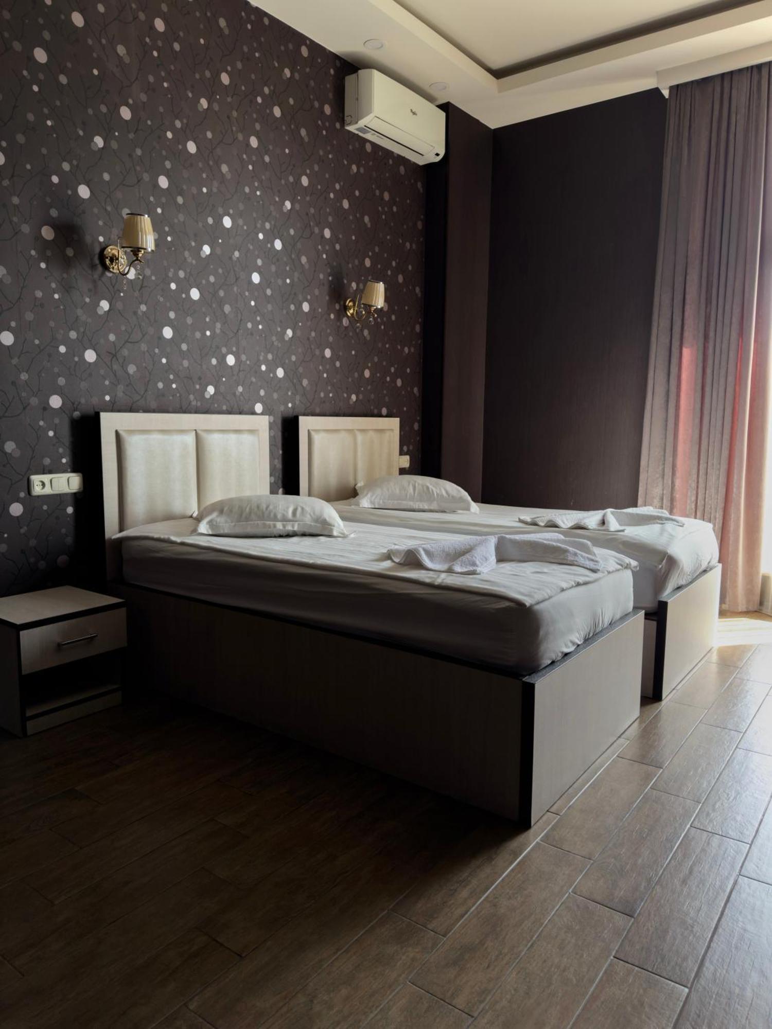 Eridana Hotel Yerevan Exterior photo