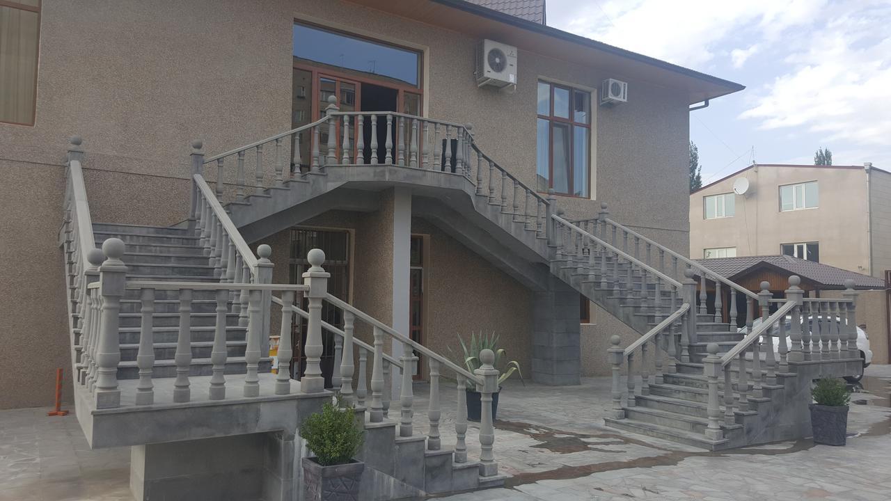 Eridana Hotel Yerevan Exterior photo